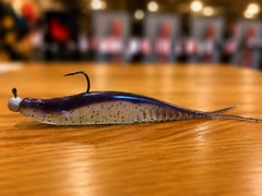 Megladon 7”
